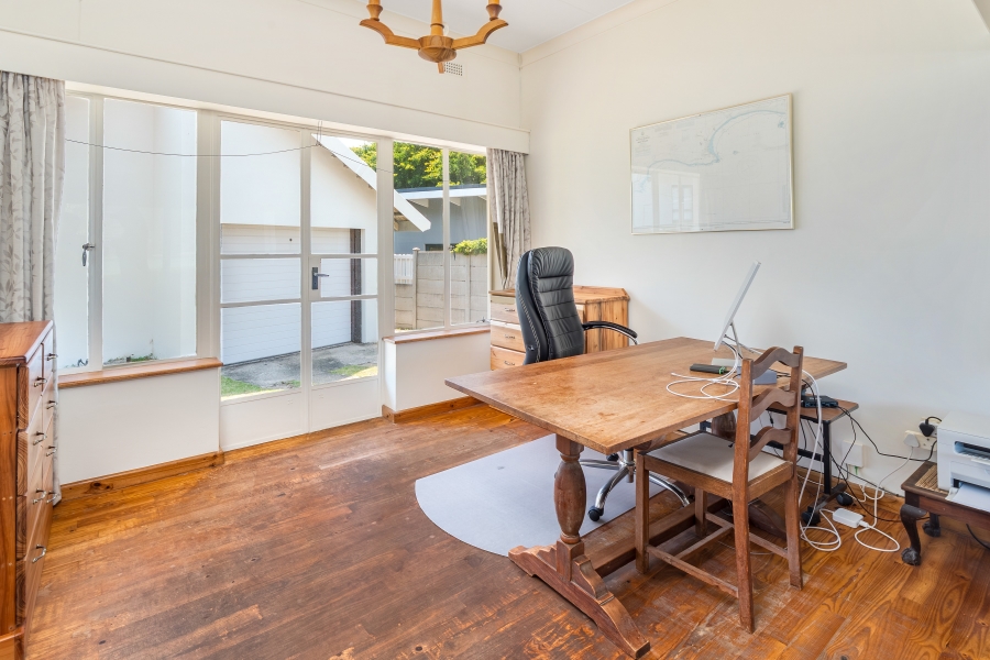 3 Bedroom Property for Sale in Leisure Isle Western Cape